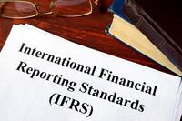 日本でも採用企業が増えているIFRS(国際財務報告基準)とは！？経理職のキャリアアップにつながるのか！？